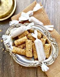 INDUSRI SESMI ROLL(තල කැරලි)150g
